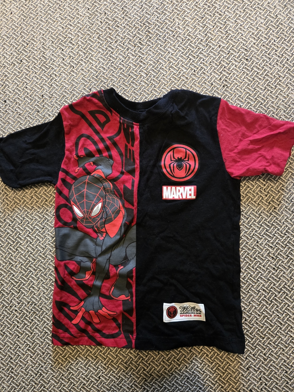 Marvel Spider-Man Youth Tee - Black & Red
